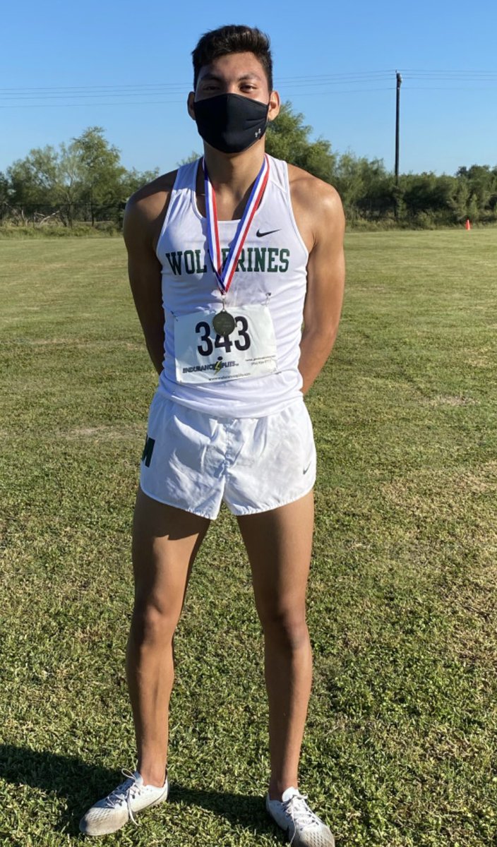 PSJAMemorial's tweet photo. Wiliams Macias is the UIL Cross Country District Champ! 🥇 

Wiliams and Oscar Hernandez have qualified to the run at the UIL Region Cross Country race. 

WTG, Oscar and Wiliams! https://t.co/nwDZDC6fFX