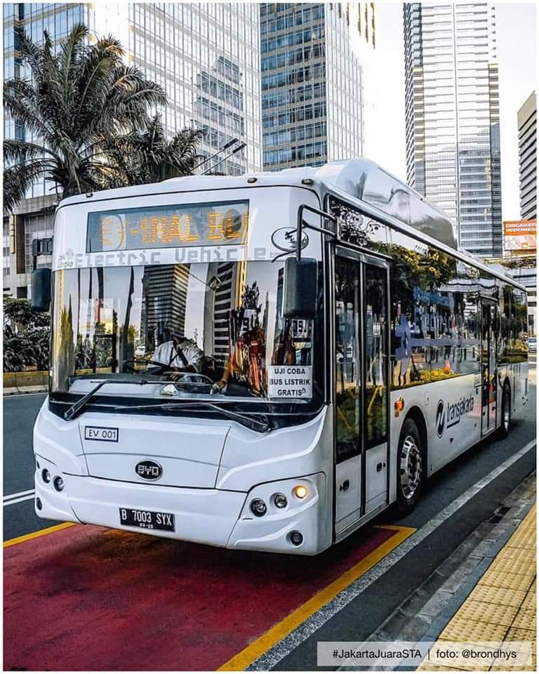 DKIJakarta's tweet photo. Jakarta memenangkan Sustainable Transport Awards (STA) 2021.
Ini adalah kemenangan seluruh warga Jakarta, hasil kolaborasi dengan warga dan pegiat transportasi.
Selamat untuk warga Jakarta!
https://t.co/ij14U2pTQg
#SustainableTransportAward2021
#Mobilize2020
#JakLingko https://t.co/aMPne9a2nV