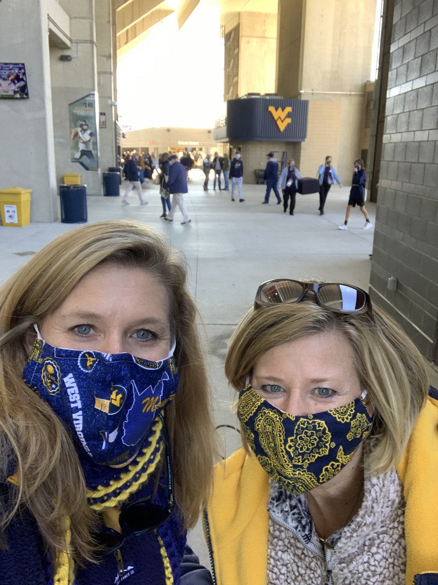 Loving the sunshine and game time! Let’s go Mountaineers! #WVUFamily