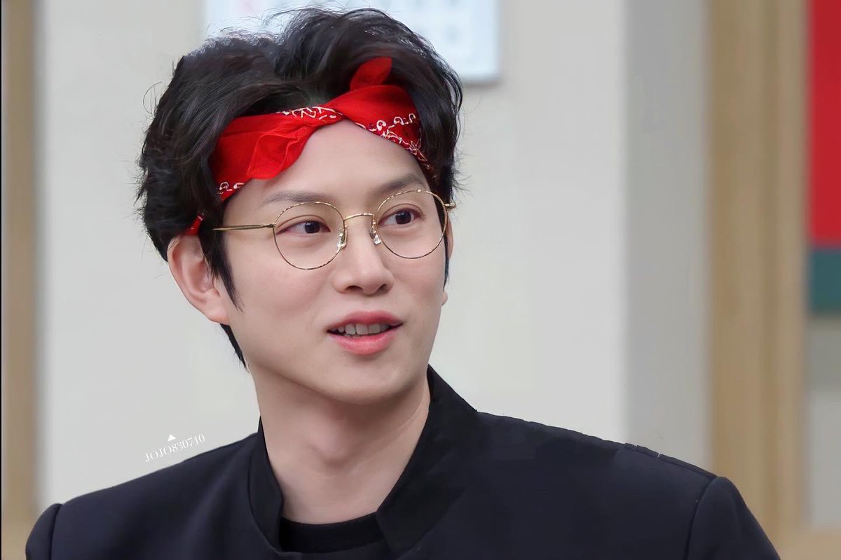 Heechul at 우주힙쟁이 Universe Hipster ep1
#우주힙쟁이 #Heechul #김희철 #희철 #希澈 #金希澈 #ヒチョル #우주대스타 #우주겁쟁이 #KnowingBrothers #KnowingBros https://t.co/7XHZGVknCW