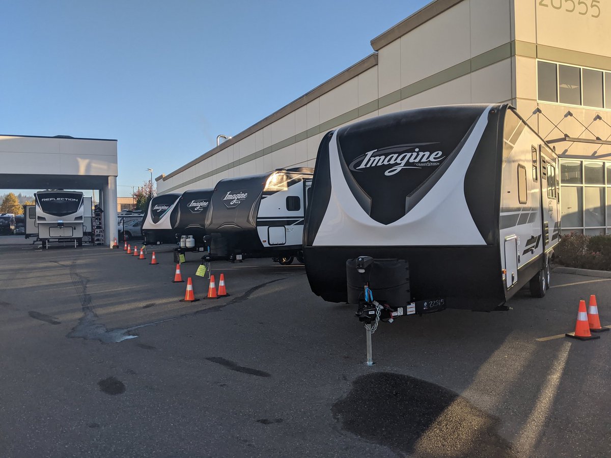 crazeeadventure's tweet photo. Looks like we have a few
Grand Design RV's going out to new explorers today
Happy camping
@TravelandRVBC @granddesignrv
#rv #granddesignrv #imagine
#imaginerv #reflection #reflectionrv
#campinglife #camping #RVLife
Looking for a new RV
Call Les
Traveland RV
604-530-8141 https://t.co/rwMjcaNSBp