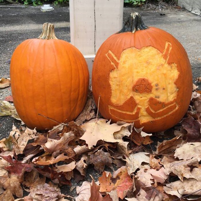 Cfkfoundation's tweet photo. Happy Halloween from the CFK foundation! 

We hope you all stay spooky and safe in your holiday festivities!

#halloween #community #hockey #nhl #cfkfoundation #halloween2020 #nonprofit #staysafe #spookyseason #pumpkins #art https://t.co/677rgmLfkx