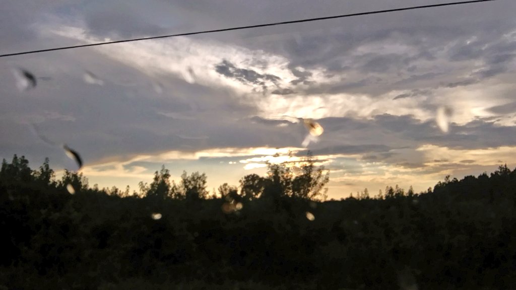 CamoHeavens's tweet photo. @willwakeu @HSRetoucher I cannot wait ... What a sight that will be
#Angelics
#BiblicalClouds
#HeavenlySignsToMe💙💙💙
😇💯🎰⚖️⚔️ https://t.co/EOnyMYZNed