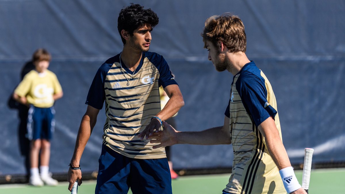 The dynamic duo of Kesha Chopra & Andres Martin have advanced to the quarterfinals of the UTR PRO SERIES: CTR OPEN DOUBLES tourney!

#ACCMTN
#TogetherWeSwarm /// #FightJackets🐝👊