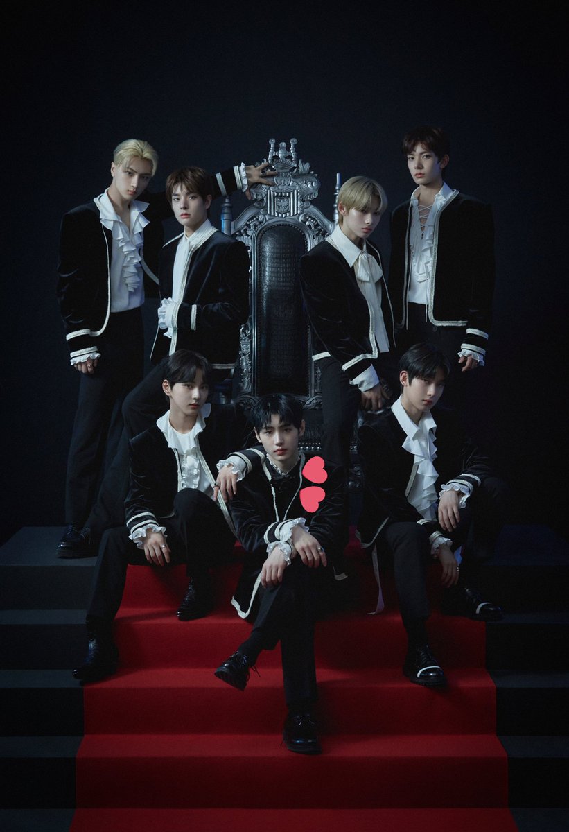 in this picture, we can see sunghoon is in the center acting like he owns the throne and this time he was the only one wearing an inner black clothes while the others are not, so that's it. That's why i think Sunghoon may owns that throne too.