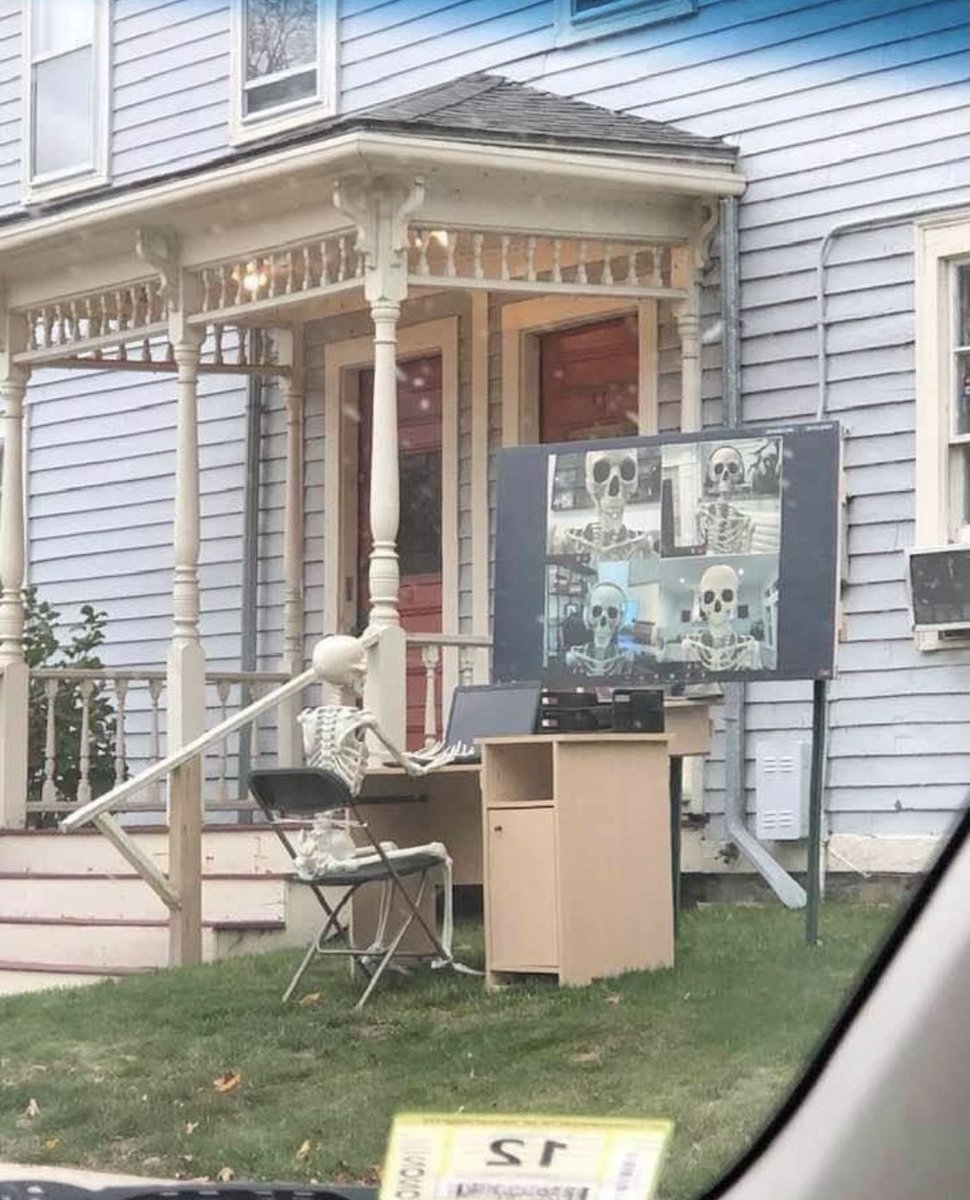 BuckleUpFilms's tweet image. Halloween 2020 #realness 💀