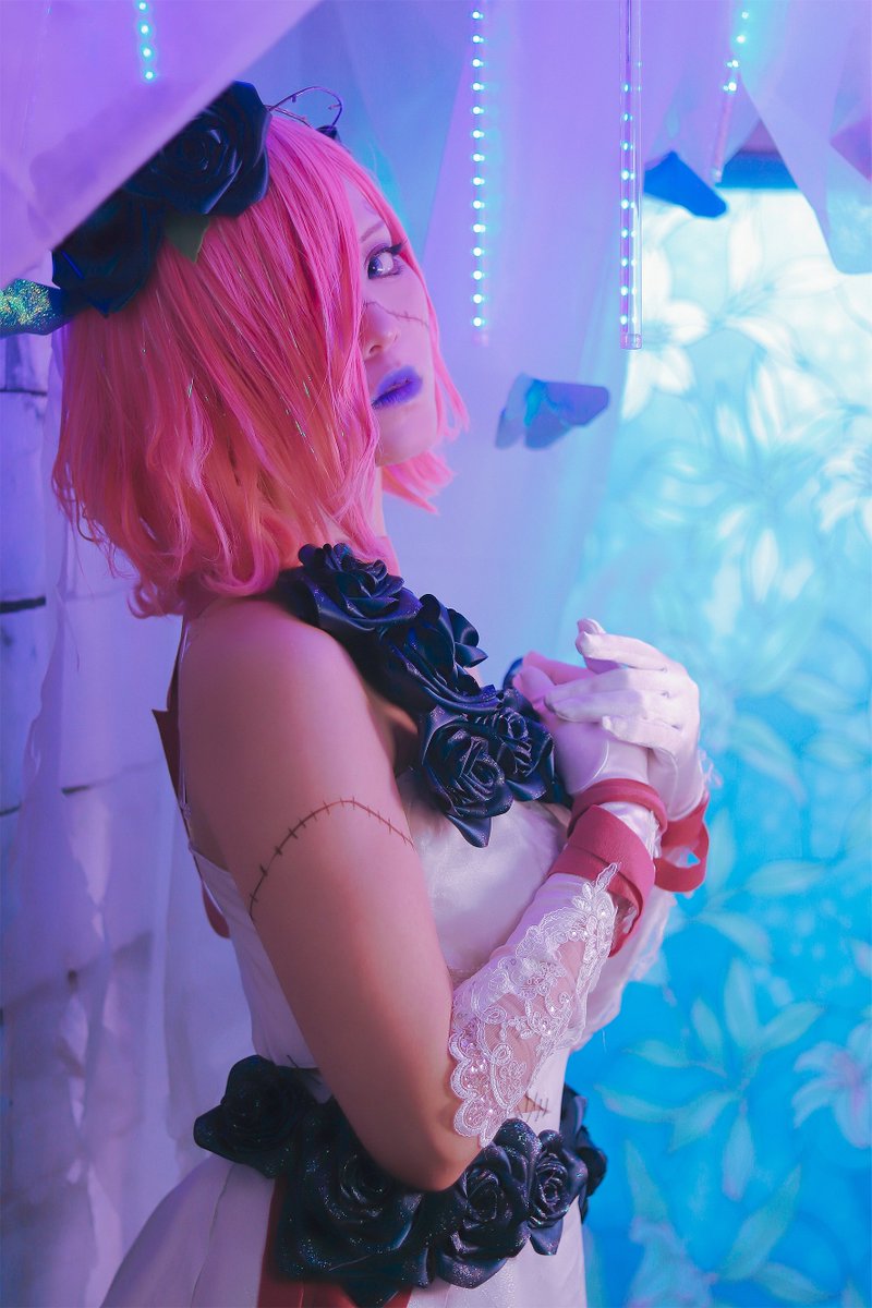 るーみ 双子 Cosplay One Piece トレクル ブライド オブ ハロウィン こんな夜は イタズラしたくなっちゃうわね ヴィンスモーク レイジュ Photo まさる Masaru Cos まさるみ T Co Omvaeisrj4