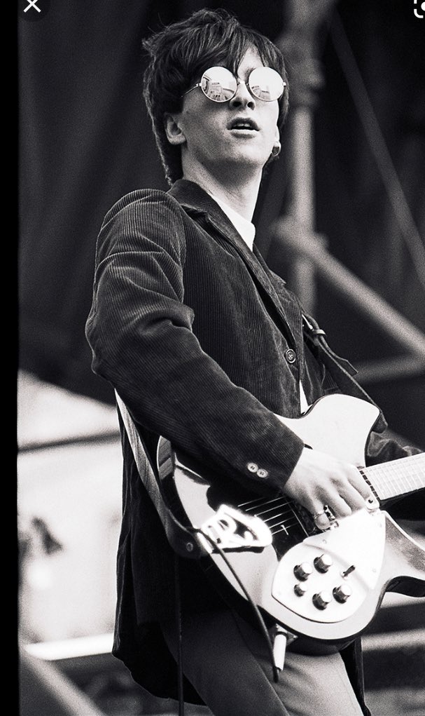 Happy birthday Johnny Marr. Half of the greatest song writing partnership of all time .  