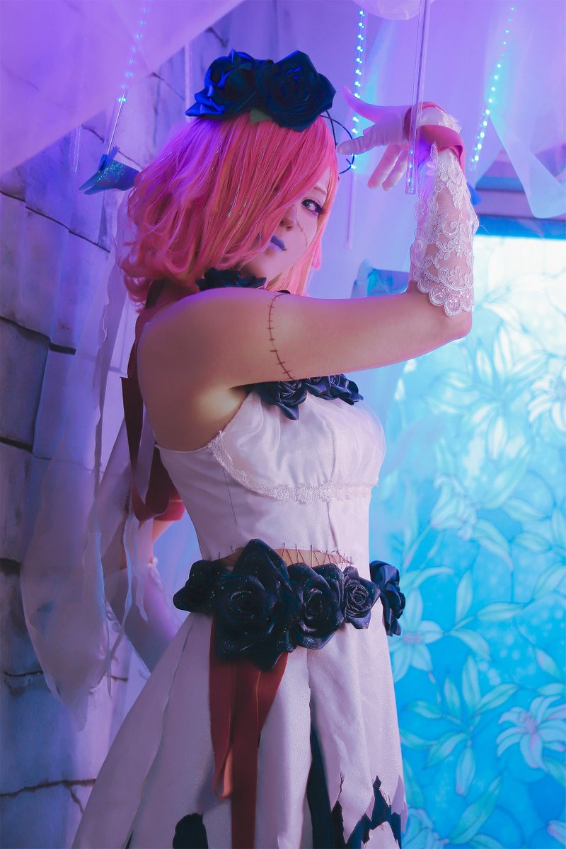 るーみ 双子 Cosplay One Piece トレクル ブライド オブ ハロウィン こんな夜は イタズラしたくなっちゃうわね ヴィンスモーク レイジュ Photo まさる Masaru Cos まさるみ T Co Omvaeisrj4