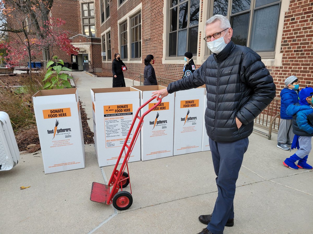 MariaBajorek's tweet photo. Thanks to parents and staff who donated to @FoodGatherers during Angell's art supply distribution this week! (Hey 3rd grade! I wonder how Mr. Court is able to move that heavy load... 🤔 Do you spot a lever and a wheel and axle? #simplemachines) @PLTWorg @angellannarbor @A2Angell https://t.co/MUKQUtd4JD