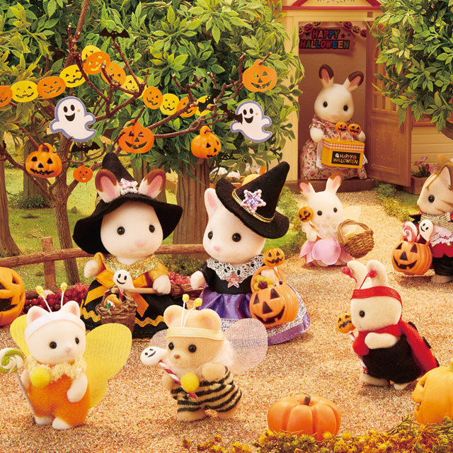 picturebookfest's tweet photo. 🍂🦇 Happy Halloween, I hope you have all of your cute little costumes and candies ready! Trick or treat! 👻🎃 https://t.co/V3OmGbM7Sg