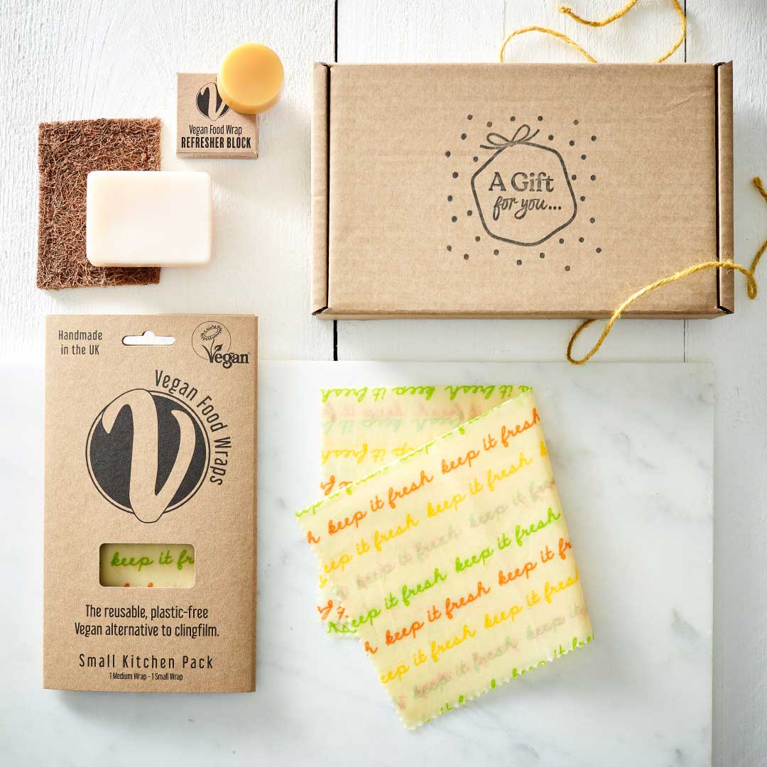 VeganFoodWraps's tweet photo. Looking for #ecofriendly Christmas gifts? We struggled to find any, so we've made our own! 

We've created a few limited edition #giftbundles that are vegan-friendly and packaged ready to deliver straight to the lucky person. 

Explore the collection > https://t.co/PYy67R2ZZE https://t.co/3UH1VYmy47
