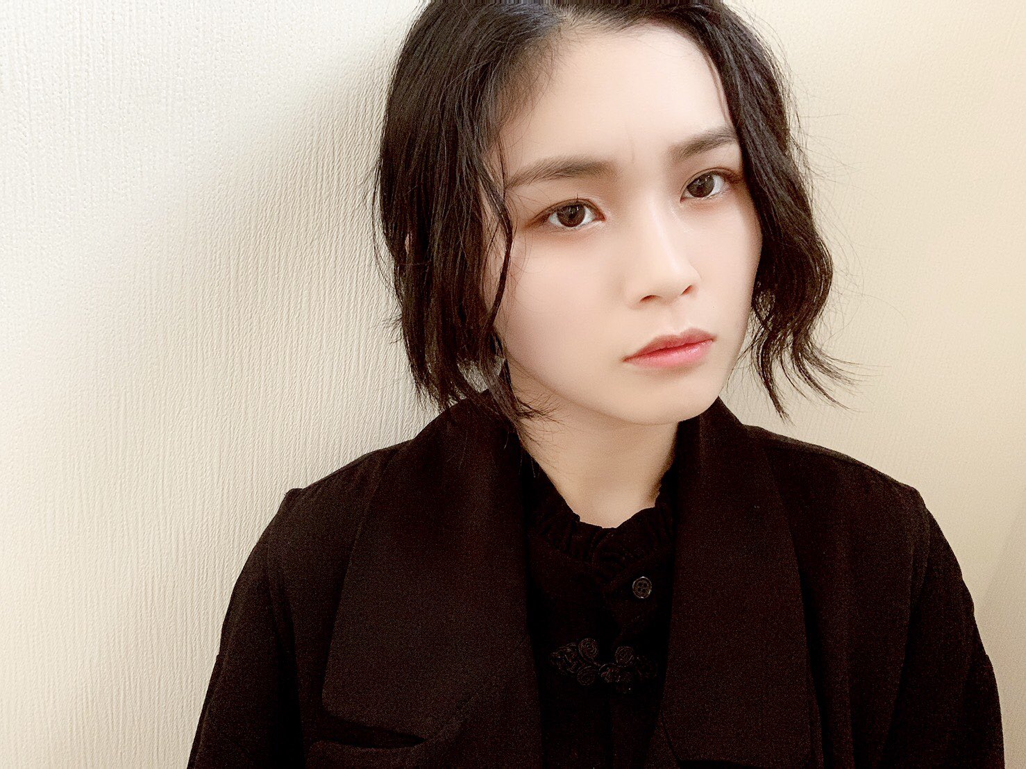 Beyooooonds はっぴーはろうぃん 平井美葉 です 今年は 大大大好きな ハリーポッター に登場するセブルス スネイプ先生になってみました Instagramにも写真を投稿したのでみてくださいね 雰囲気で楽しもうの会 Beyooooonds はっぴーはろうぃん 平井美葉 です 今年は 大大大好きな ハリーポッター に登場するセブルス スネイプ先生になってみました Instagramにも写真を投稿したのでみてくださいね 雰囲気で楽しもうの会