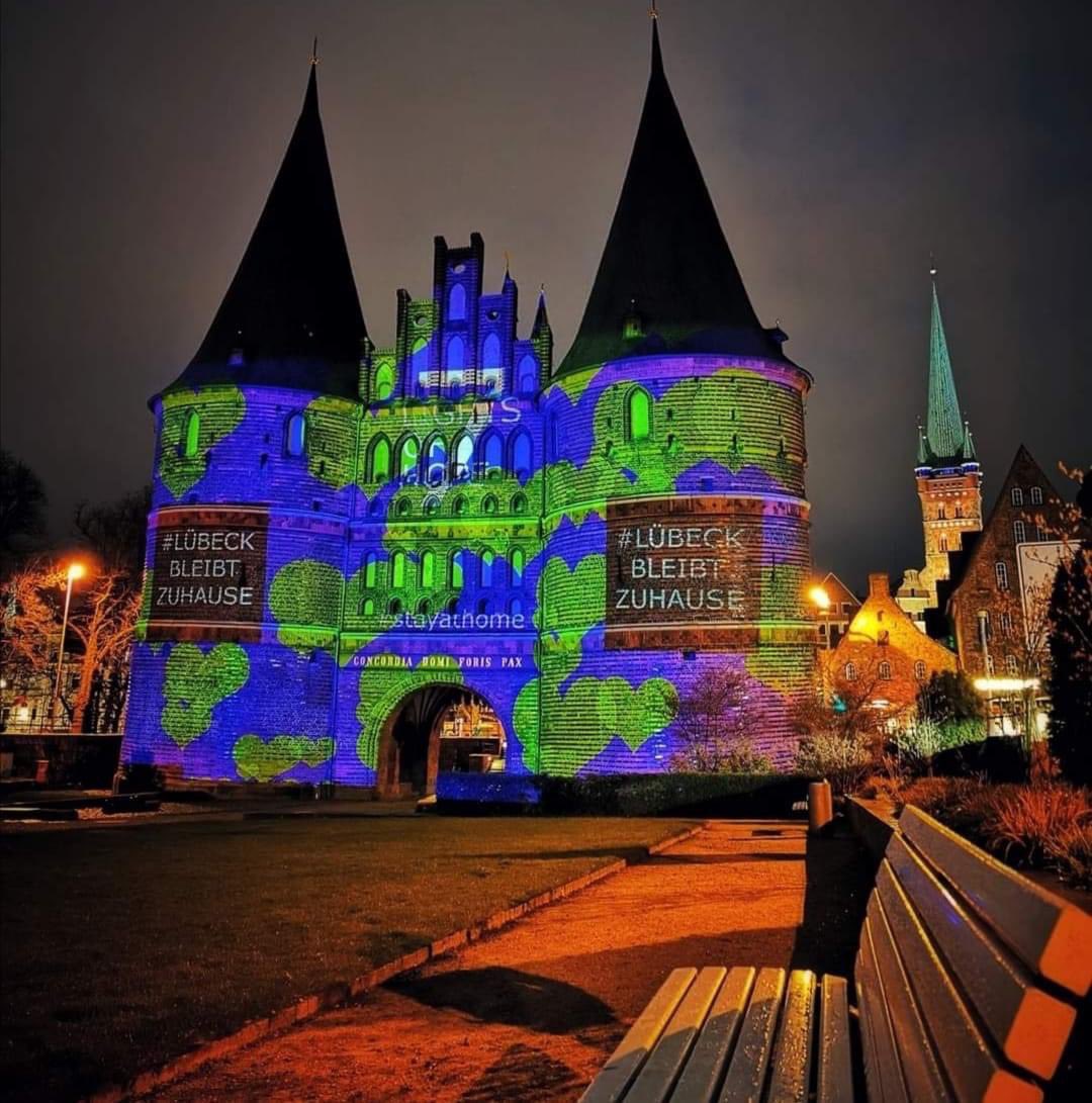 Nun haben wir Zeit zu reflektieren #lesenmitAbstand