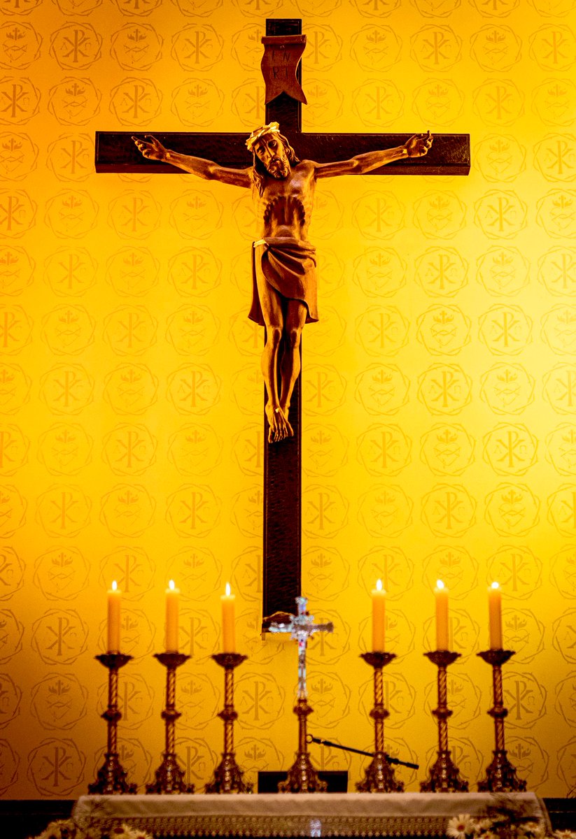 fcosampieri's tweet image. «Quale altra ricompensa potrebbe offrire Dio a coloro che lo cercano, se non lasciarsi incontrare?»

#LumenFidei, n. 35