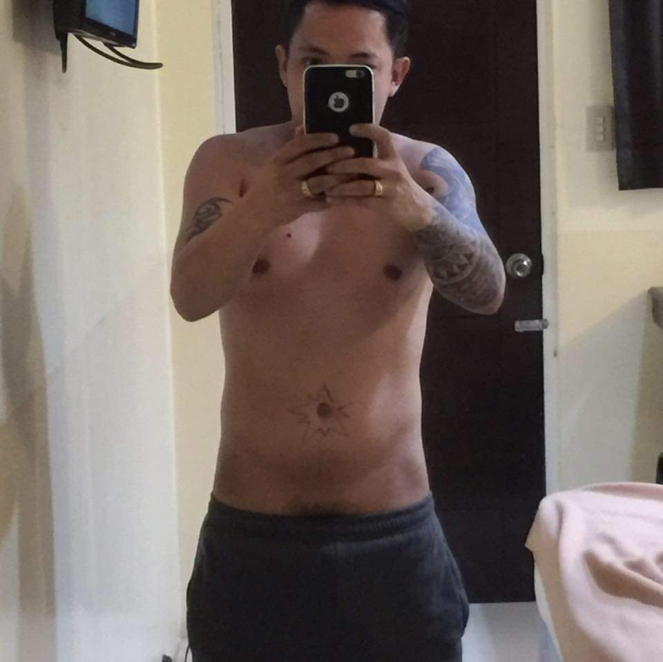 Brandon99930798's tweet photo. Good evening mga idol. Busy sa kakainom kaya ngyon lang nakapagpost. Libog is life😂
Follow me and RT mga idol. 
#alterphilippines #buratNiDaddy #daddy #BuratNaMalaki #TatayNaDaks  #Titi #titinidaddy https://t.co/hvhAl6XEDV