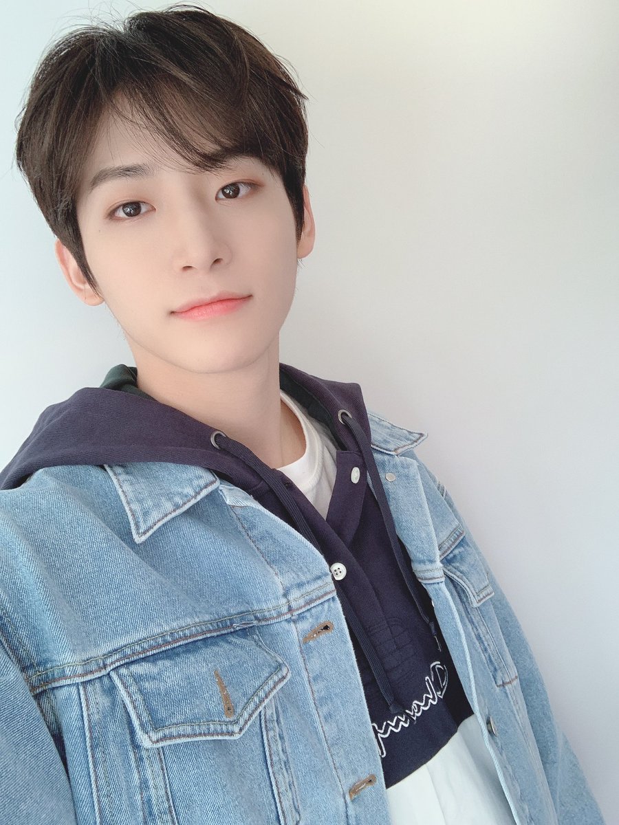 nattpsnio's tweet photo. @CRAVITY_twt Trad➡ Luvity☺️Encantado de conocerlos, siempre gracias ❤️🎃
#Jungmo #KangMo #Maltes #ChoPoo #Luvity #MusicCore
#정모 #강모 #말티쥬 #쪼푸 #러비티 #음악중심 #KMDF #EKP_bestmalerookies_Cravity
@CRAVITYstarship https://t.co/3m73TcmYXm