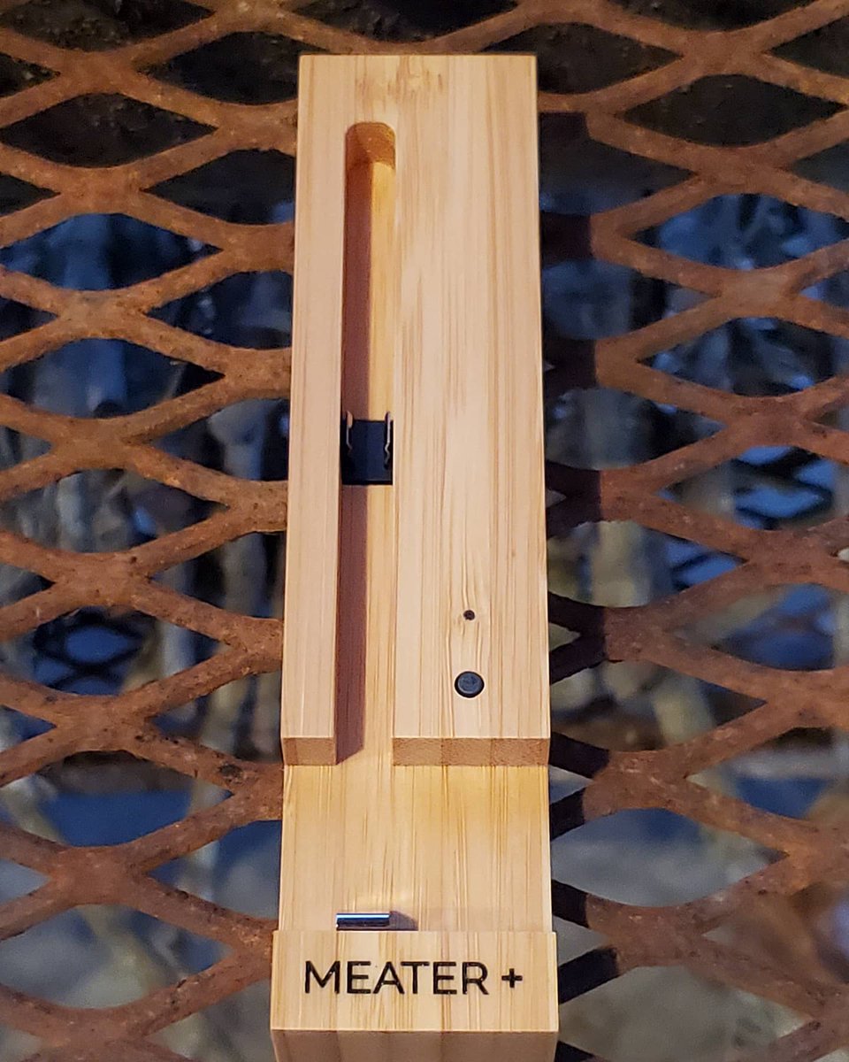 GilesGman's tweet photo. 1st cook w @MEATERmade thermometer.   Looking forward to trying it out.  #brisket  #bbq #texasbbq #meaterplus #meater #meatermade https://t.co/idgVjwV8wF