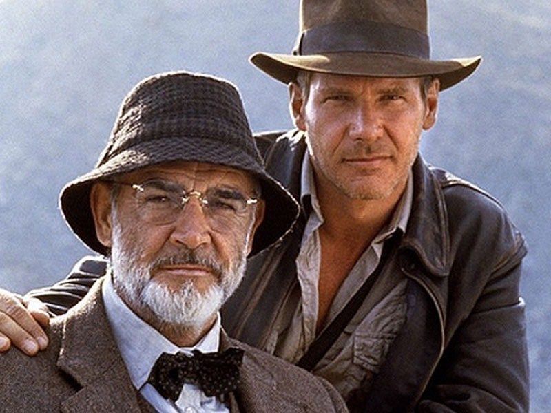 HistoricalStuff's tweet photo. RIP Sir Sean Connery. A true icon of film. https://t.co/M7ipv9ESsx