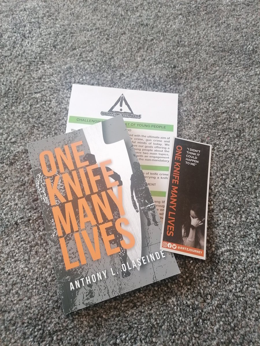 Just received this through the post this morning! Thanks @antzjourney appreciate it brother. Keep fighting the good fight.
#OneKnifeManyLives