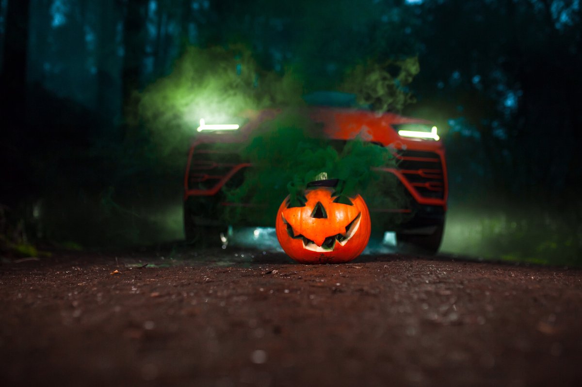 lamborghinibrum's tweet image. Let’s carve out pumpkins on Halloween and enjoy the thrills of the frightful night! 

HAPPY HALLOWEEN 🎃 

#lamborghini #urus #sincewemadeitpossible #halloween #scarypumpkin