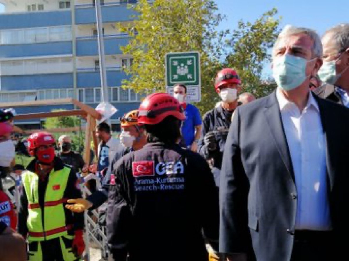 Hiç duymadık senin izmire gittiğini..sessizlik bazen çok asil duruyor insaoğlunda