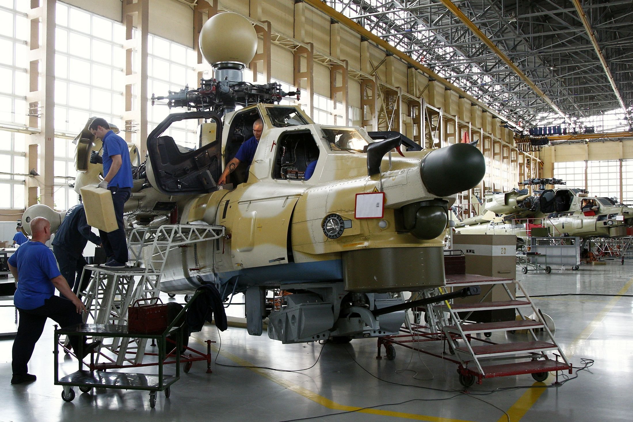 U Iran stižu moderni ruski borbeni avioni i helikopteri ElqL67kXUAAZ16R?format=jpg&name=4096x4096