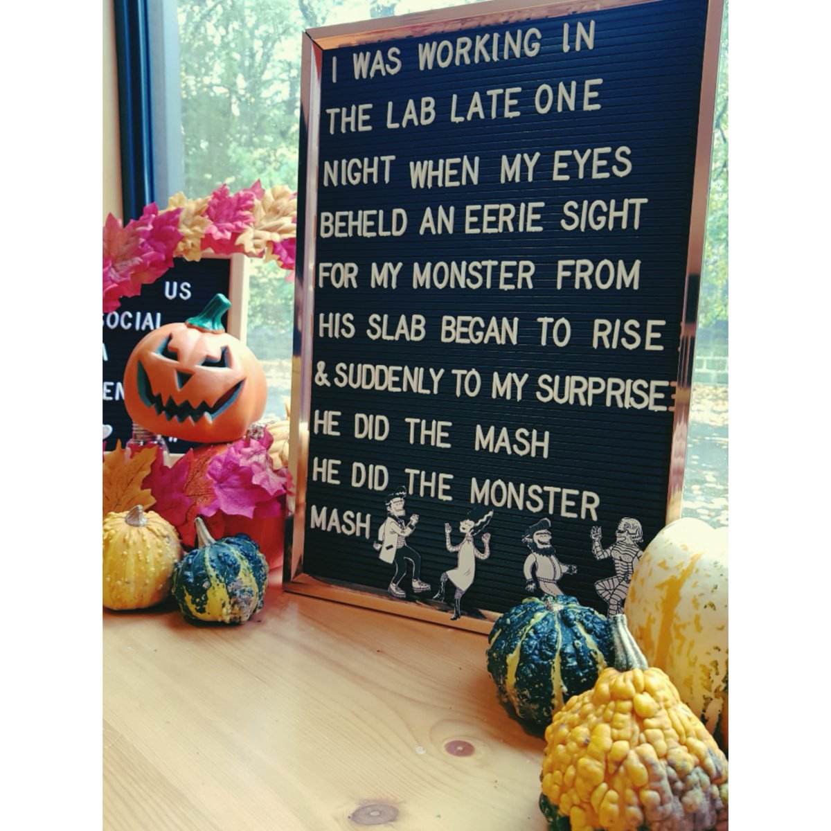 He did the mash, he did the monster mash! 👻🧛🧟
Happy Halloween - whether you're trick or treating, having a pumpkin carving competition or indulging in a scary movie marathon with all the popcorn- enjoy & be safe! 🎃 #halloween #pumpkins #monstermash #trickortreat #leeds https://t.co/MeHWGGAa3k