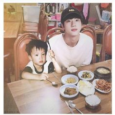 ok, but seokjin with kids are so heart warming  (if you saw it, please dm me )  #SEOKJIN  #BTS I vote  #KimSeokjin for  #100MostHandsomeMen2020  #Tbworld2020