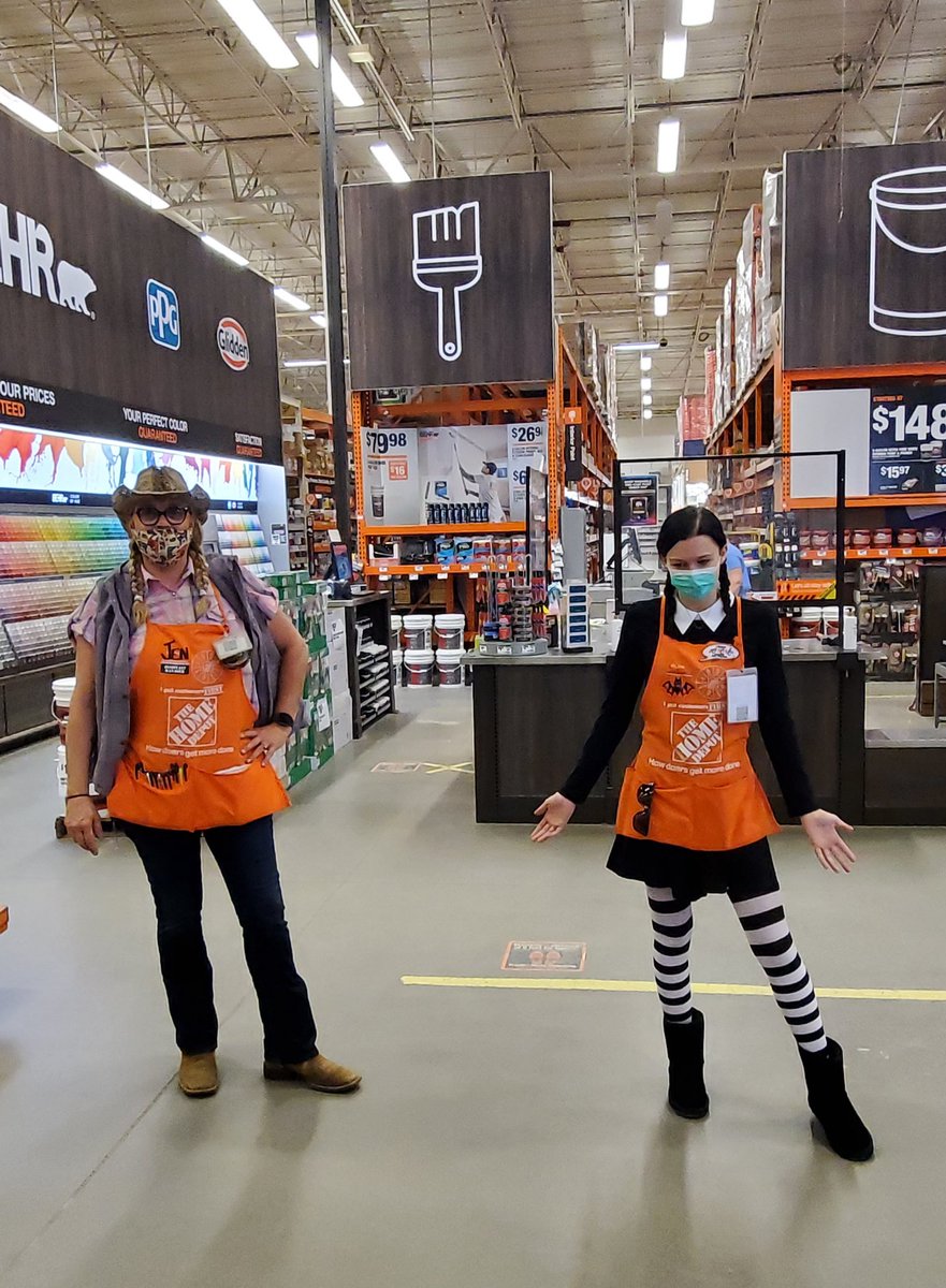 It may be Saturday but I'm here with "Wednesday"
#mwoct2020 @dennissanders13 <a href="/McFarrenGary/">Gary McFarren</a> @TheClanMcClain <a href="/STEPHANIE_THD/">Stephanie Campbell</a> @HallSteph36 <a href="/THDWhiteLake/">THD White Lake</a> @jason_stubbe <a href="/AndrewAbrahams8/">Andrew Abrahamson</a>