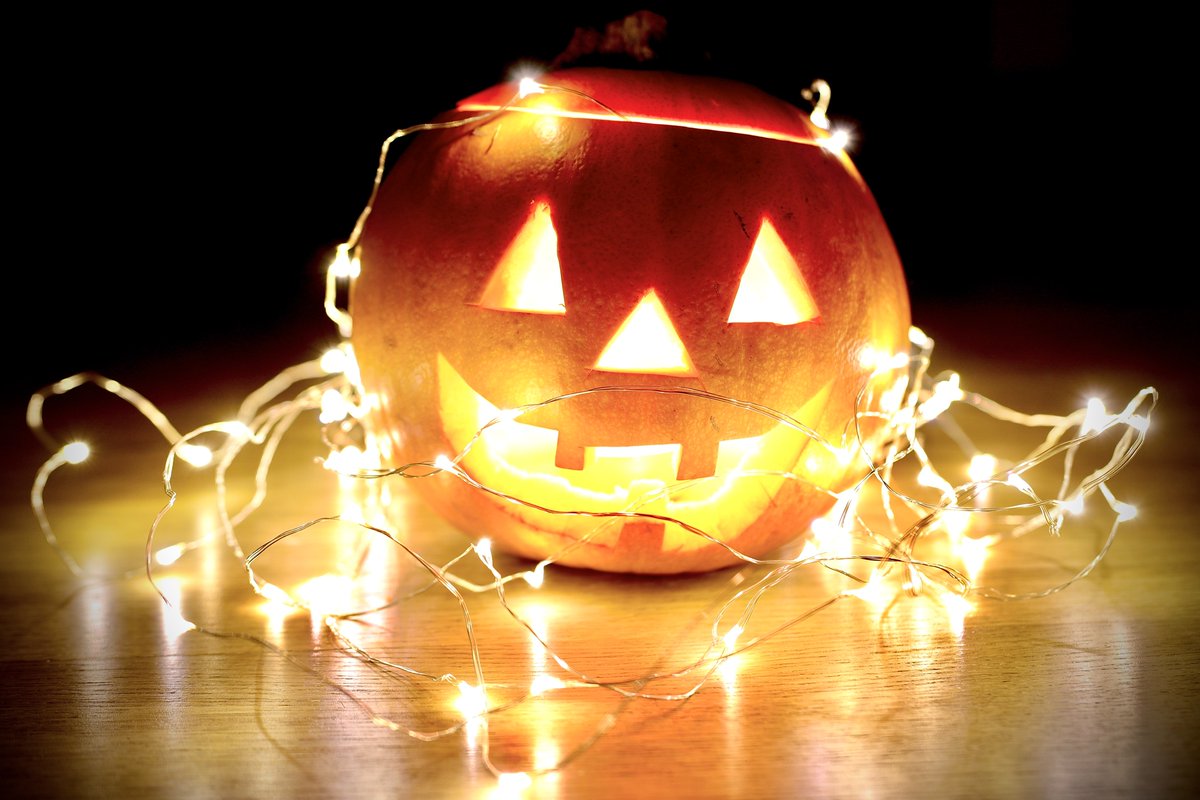 PROfoundPlan's tweet photo. Happy Halloween! https://t.co/qeumAl4apb