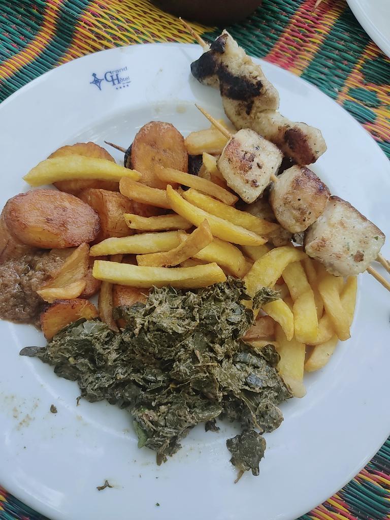 hadyline2014's tweet photo. Mon essentiel dans une seule assiette 🥰🥰🥰
#NEBRUNCH https://t.co/jtHBkYWokI