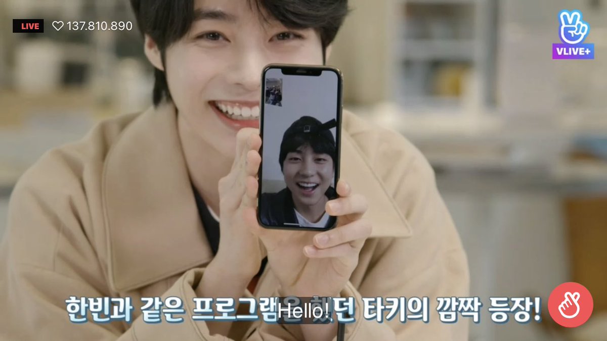 HanbinBrasil's tweet image. OFF | Hannies, qual foi o momento que vocês mais gostaram no evento?

Estou em dúvidas entre a ligação com o Taki e ele dançando heart shaker, porque o adm aqui é boiolinha no Taki e nas Twice!

Utilizem as tags do evento para comentar!!!

~ pe 

#HANBIN_BELIFT 
#HANBIN_FanEvent