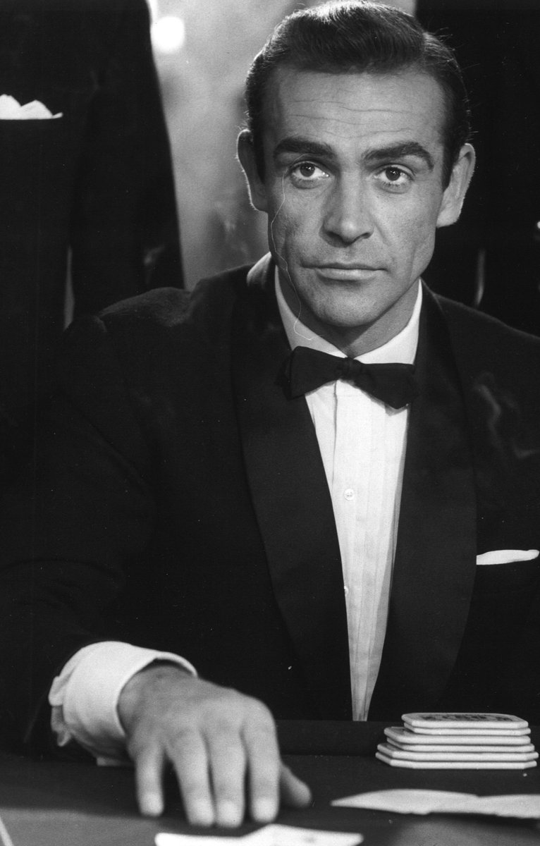 Sad news about #SirSeanConnery. Juan Sánchez-Villalobos, Henry Jones Snr, Marko Ramius to name a few but he will always be Bond, James Bond. True gent and Scotsman 🏴󠁧󠁢󠁳󠁣󠁴󠁿 Pour him a large one...shaken not stirred 🍸