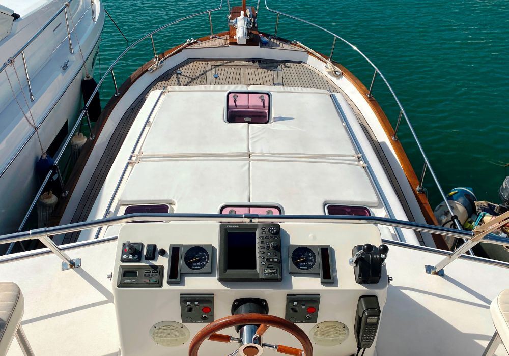 whitesyachts's tweet photo. LLAUT VS 60 - FOR SALE - flybridge Motoryacht from first owner. Go to https://t.co/XmftAoRfI3 to view all pictures and the video. #llaud #llaut #boatforsale #boating #yachting #yachtforsale #flybridge #whitesyachts #boatlife #motoryacht #motorboat https://t.co/G4EfRPJfwG