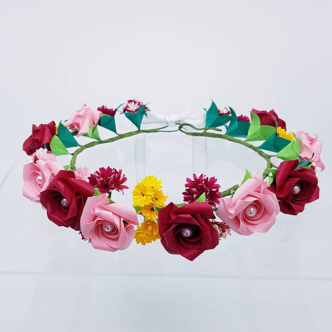 توییتر 小野田嘉子 糊もハサミも使わずに一輪のバラの花を折るバラ折り職人 در توییتر 今日は6歳の孫娘の運動会が規模縮小で実施 競技とダンスを青空の下で元気よく動いているのを見ながら 母親として長男 長女の運動会を見ていた頃にタイムスリップ 孫娘が