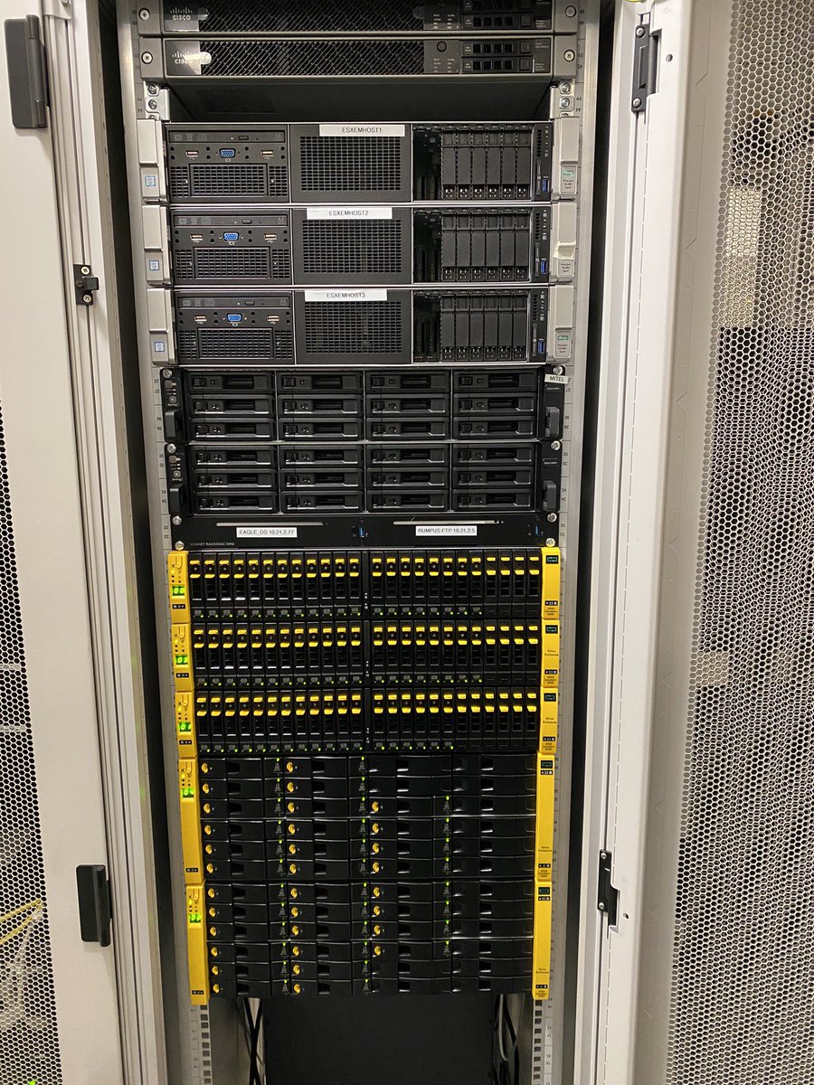 wearenetworks1's tweet photo. Another day, another datacentre #infrastructure #storage #network #Luton #services #consultancy #dmforenquires https://t.co/tqxtrTQCZ6