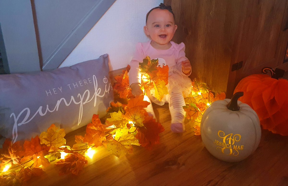 missturner82's tweet photo. #HappyHalloween2020 #scarilycute #pumpkin #firsthalloween #littlemisstunnox 👻 https://t.co/Frey68qeQ2