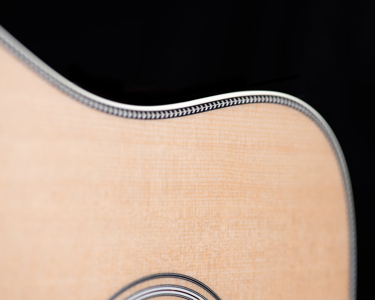 collingsguitars's tweet photo. With their premium tonewoods, individual voicing, and hours of meticulous handwork at every stage of the build and setup, our "standard" series instruments - such as this D2H - are anything but.
#collingsguitars #standard #notstandard #handmade #heirloom #builtfromthesoundup https://t.co/XBIC7u71bh