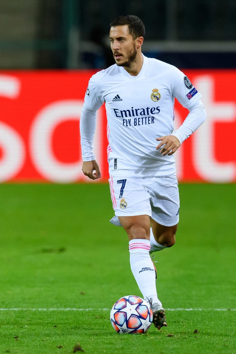 lnstantFoot's tweet image. Premier but d'Eden Hazard cette saison avec le Real Madrid, lui qui est titulaire aujourd'hui pour la première fois depuis le 7 août.

Et quel but ! 💥