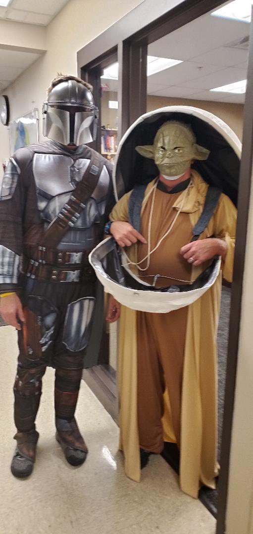 lvrecruits's tweet photo. Happy Halloween #USD453 staff and students! Have a fun and safe weekend๐ https://t.co/rNCSviUIUr