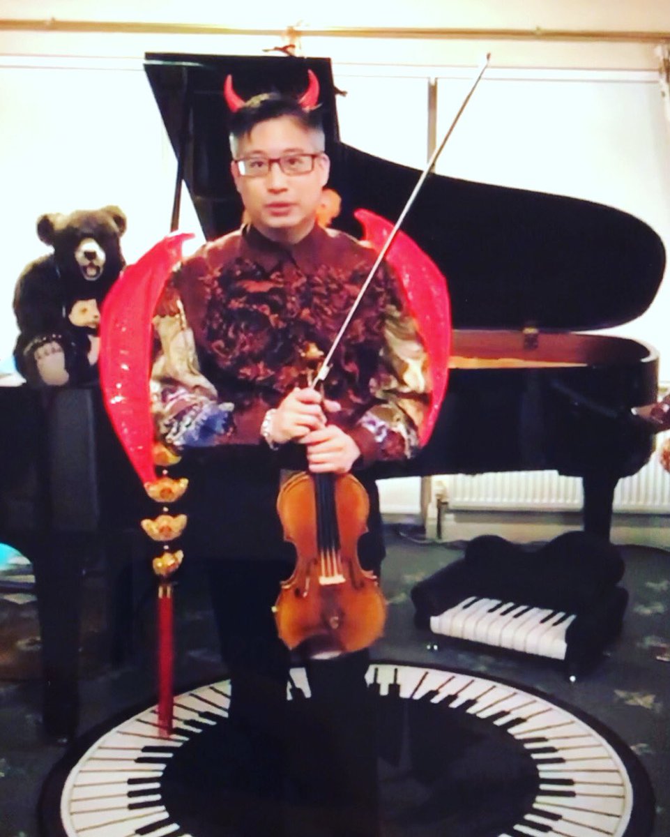 jenapang's tweet photo. #halloween #tartinidevilstrillsonata #devilstrill #devilstrillsonata #tartini #violin #jenapang https://t.co/R8fsgl9pzp