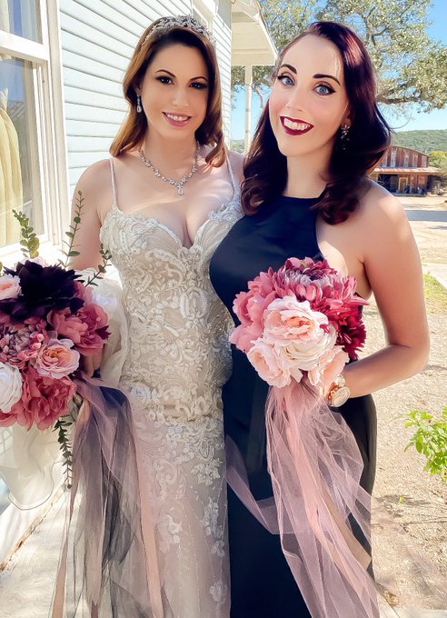 Thank you @NickeyHuntsman for being my maid of honor! So happy you were there with me on my big day.<a class="tags" href="/tag/nickeyhuntsman">@nickeyhuntsman</a>