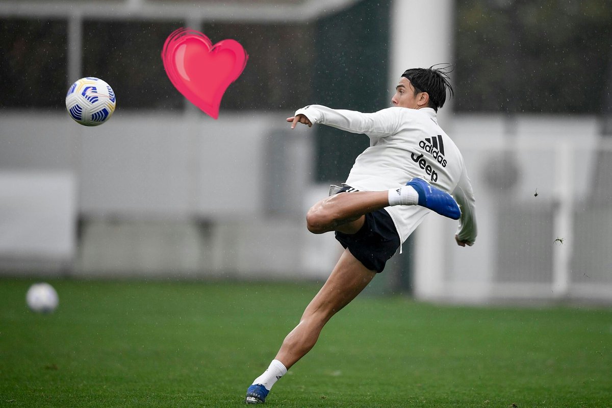 pinadero50's tweet photo. 🏳🏴#VamosJoya !💪💎
#TuttiConTe❤#eletto💫
@PauDybala_JR⚪🔟⚫#FinoAllaFine🍀🚀 https://t.co/ad4sxtbEfG