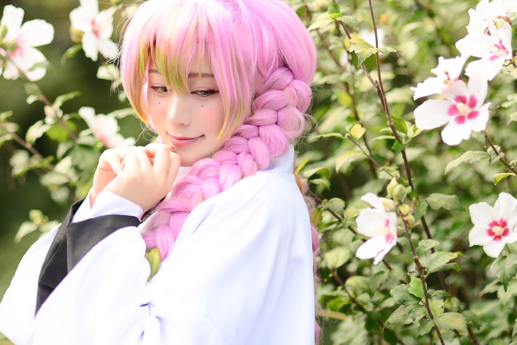 Ay 甘露寺蜜璃 鬼滅の刃 仄かな甘い花の香りは 恋の香 Photo 葵 T Co Dwofcf4xzd Twitter