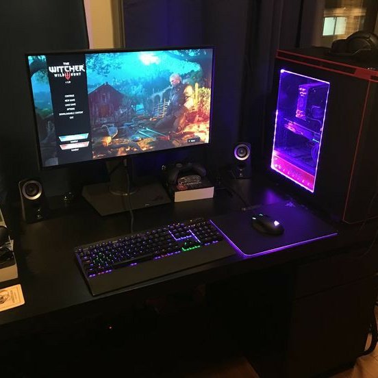 Дрим деск сетап. Красивые удобные столы для пк. Фото пк на столе. 32 на 9 g9. Крутой компьютерный стол.