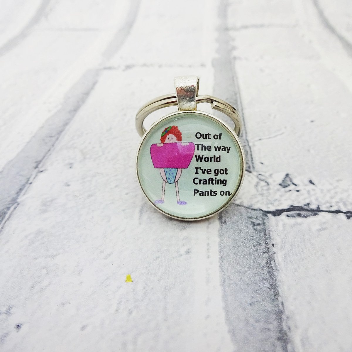 martisanne's tweet photo. Crafters keychain, Gift for crafter, crafting keyring, craft addict keychain, craft nerd, funny, co worker gift, humour, crafting charm, Q2 https://t.co/2Ew6f93Lky #EtsyTeamUnity #TMTinsta #GiftForCrafter https://t.co/BVxL0vVhJm
