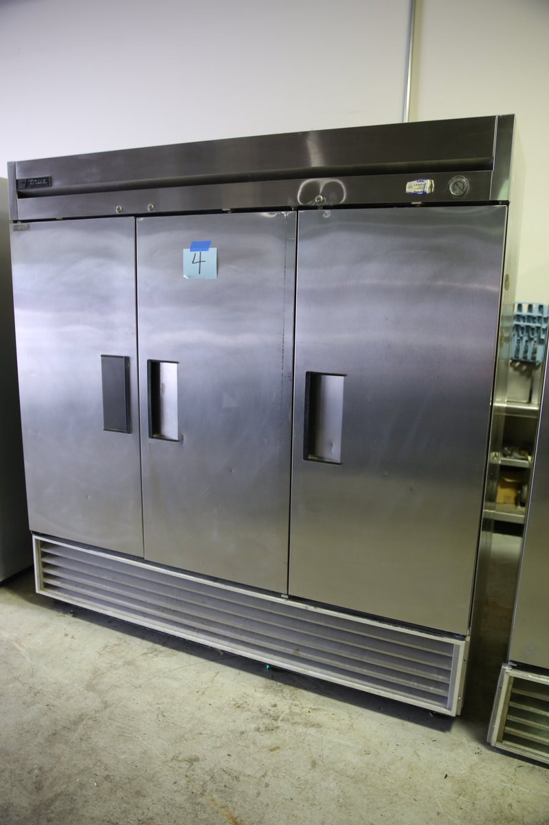 tz6vkgrqqzxkum https twitter com earlsauction