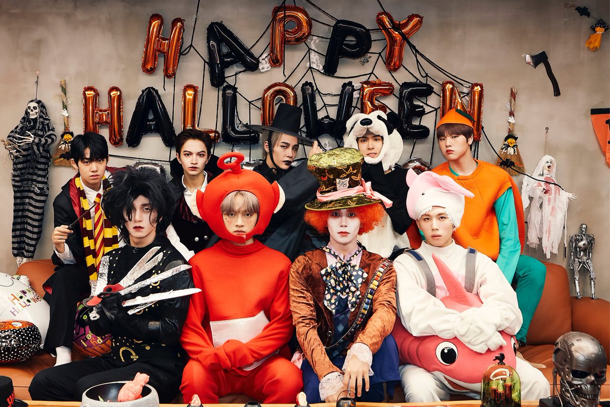 BAE173_member's tweet photo. [#BAE173]
BAE173 HALLOWEEN 파티에 와주신 여러분 감사합니다🎃
저희는 처음해보는 코스프레여서 너무 재미있었고 팬 여러분들과 함께여서 더욱 좋았어요!🥳
남은 할로윈데이도 즐겁게 보내세요👻😍

#비에이이173
#HALLOWEENDAY #HAPPYHALLOWEEN https://t.co/V7ST4WMkKm