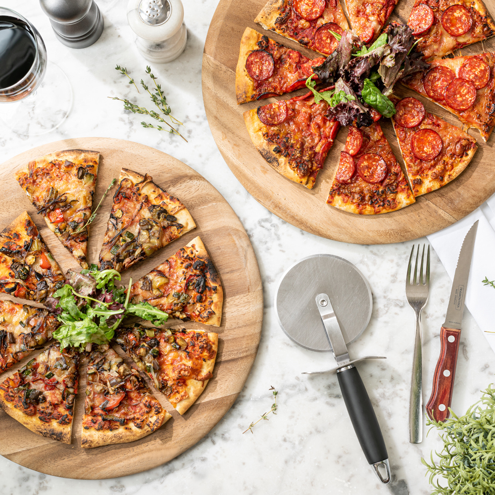 We'll take one of each please 🍕

Delicious stone-baked pizzas available from 1820 at Forest Lodge 🍽️